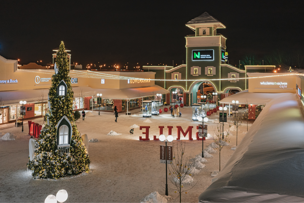 Village новая рига. Outlet Village новая Рига. Аутлет Рига Вилладж. Внуково аутлет Вилладж. ТЦ новая Рига Outlet Village.