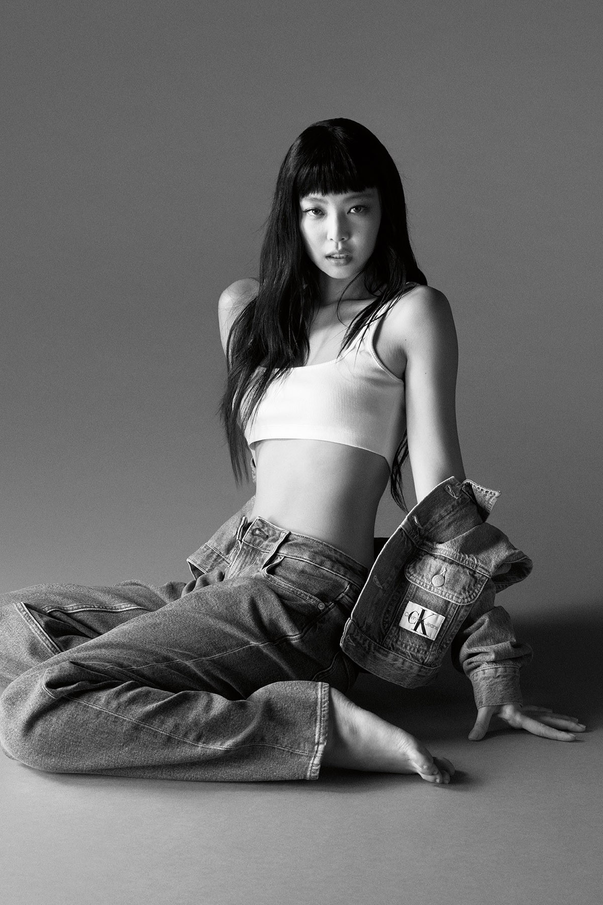 Дженни из Blackpink снялась в весенней кампании Calvin Klein (фото 2)