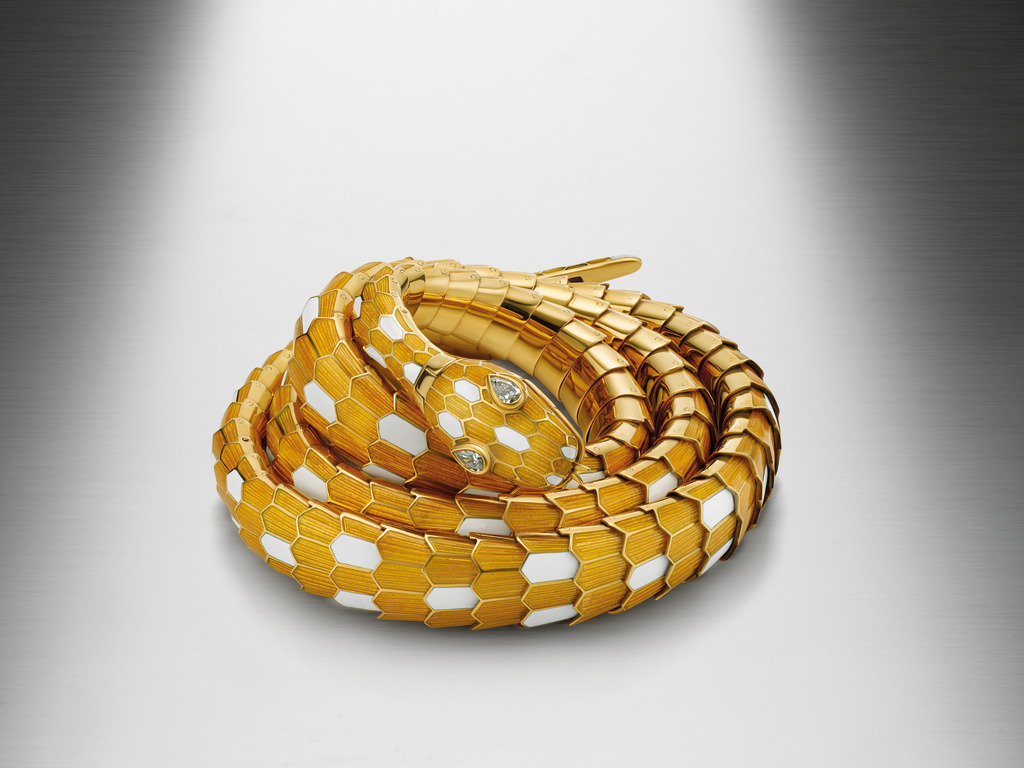 Bvlgari показал архивные модели из коллекции Serpenti (фото 11)