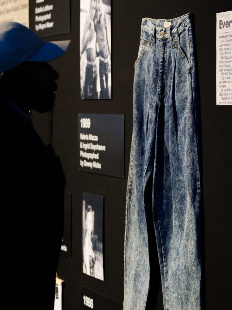 Широкие плечи, деним и дедушкин свитер: 7 трендов мужской моды с выставки Pitti Uomo (фото 14)