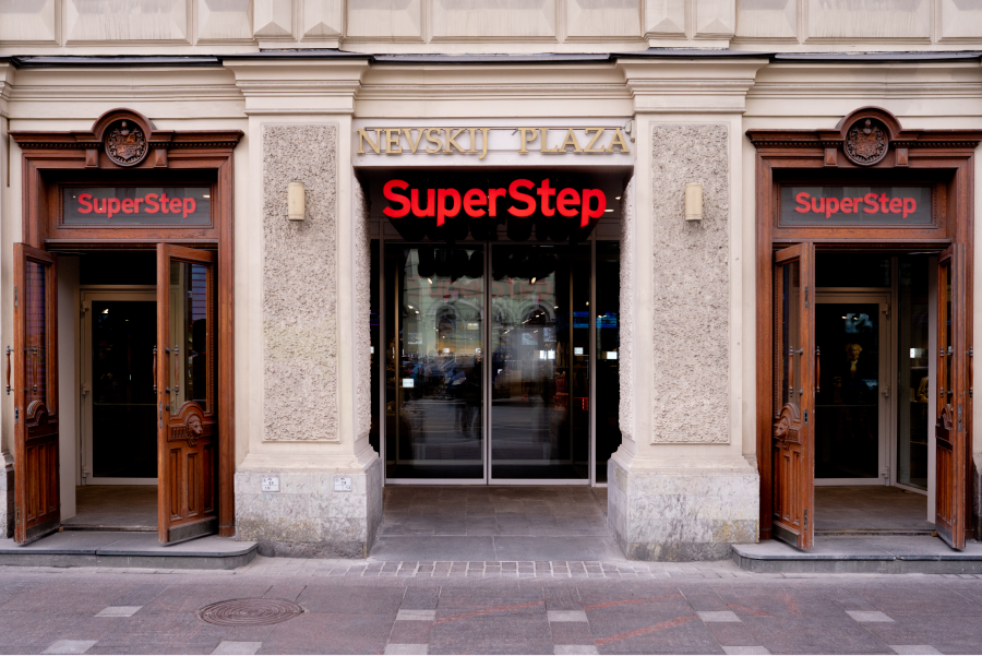 В Петербурге состоится официальное открытие флагманского магазина SuperStep (фото 1)