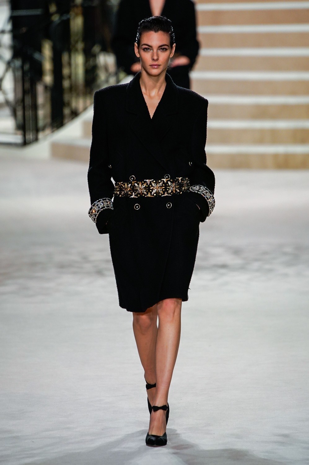 Afterwards: 5 самых ярких показов Виржини Виар в Chanel (фото 6)