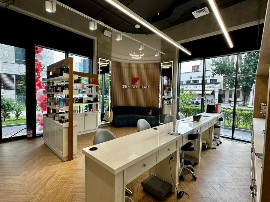 ФЕН DRY BAR отмечает день рождения салона в Хамовниках (фото 4)