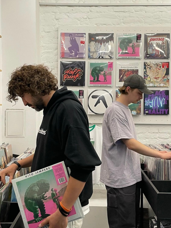 «Мир кино», Plstk Wrld и Kultura Record Store: гид по локациям, где можно купить винил (фото 6)