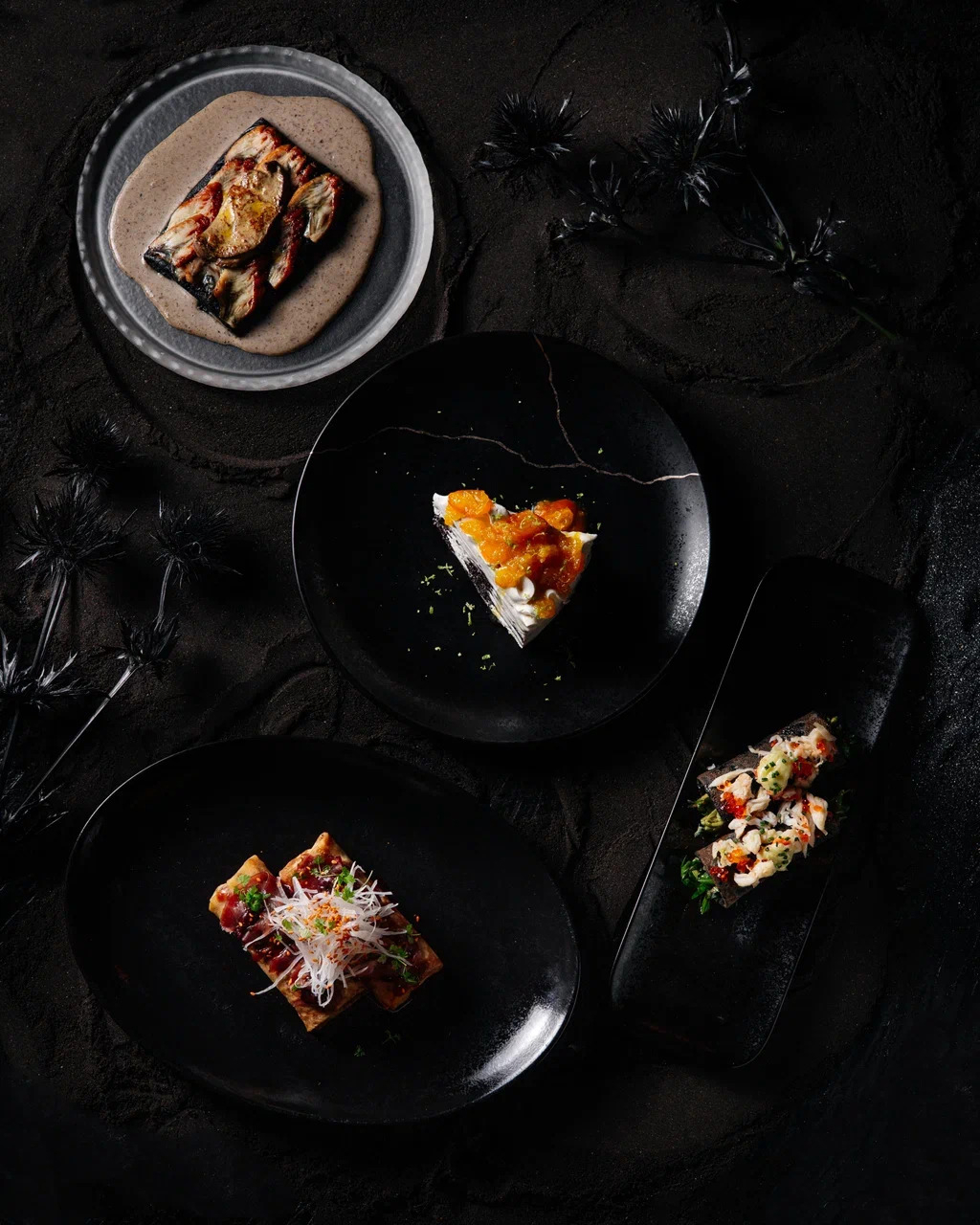 Креп-сюзетт с морошкой и блины с крабом: 15 самых интересных предложений на Масленицу в Москве (фото 29)