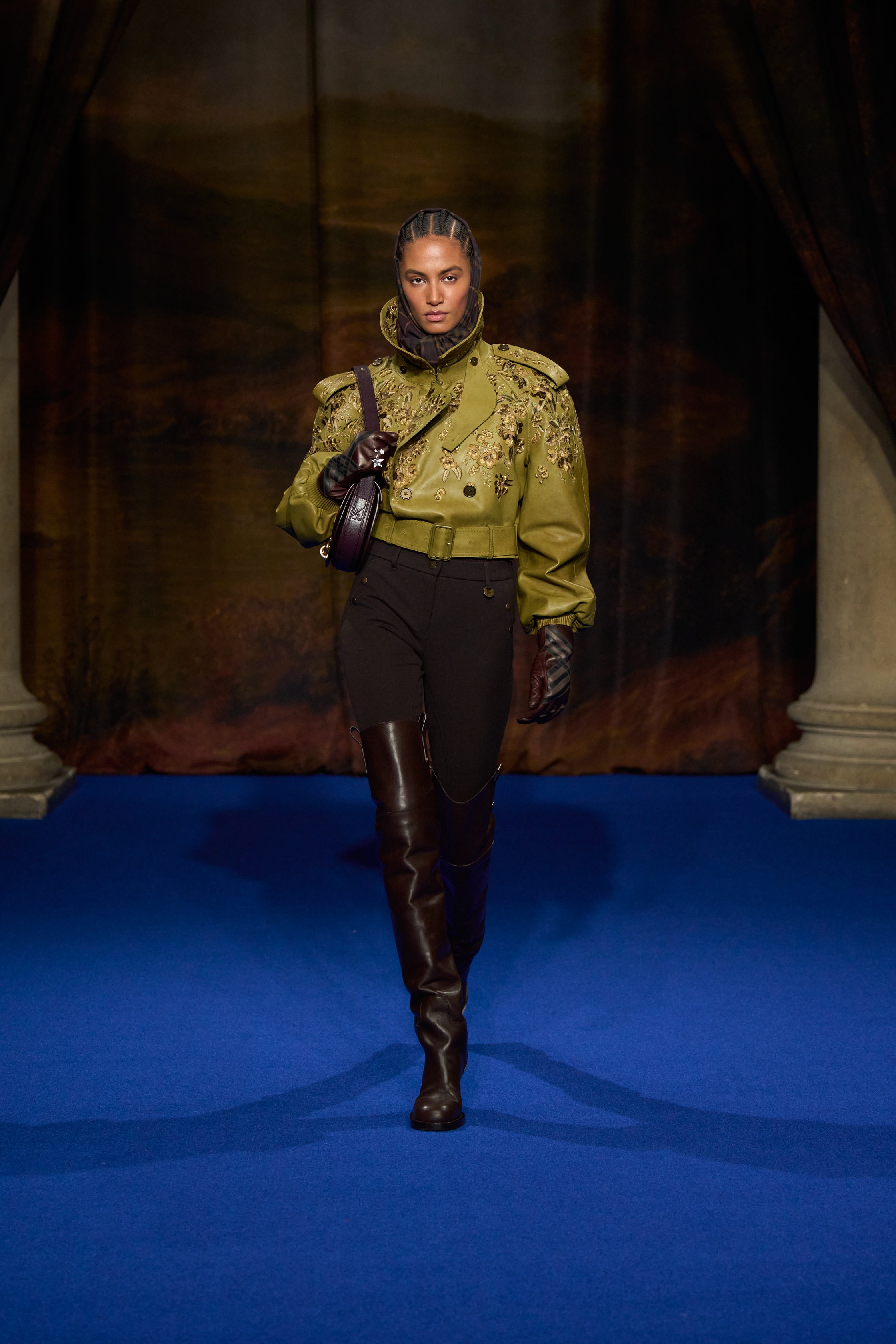 Girls power. Чем запомнилась Неделя моды в Лондоне осень-зима 2025 (фото 35)