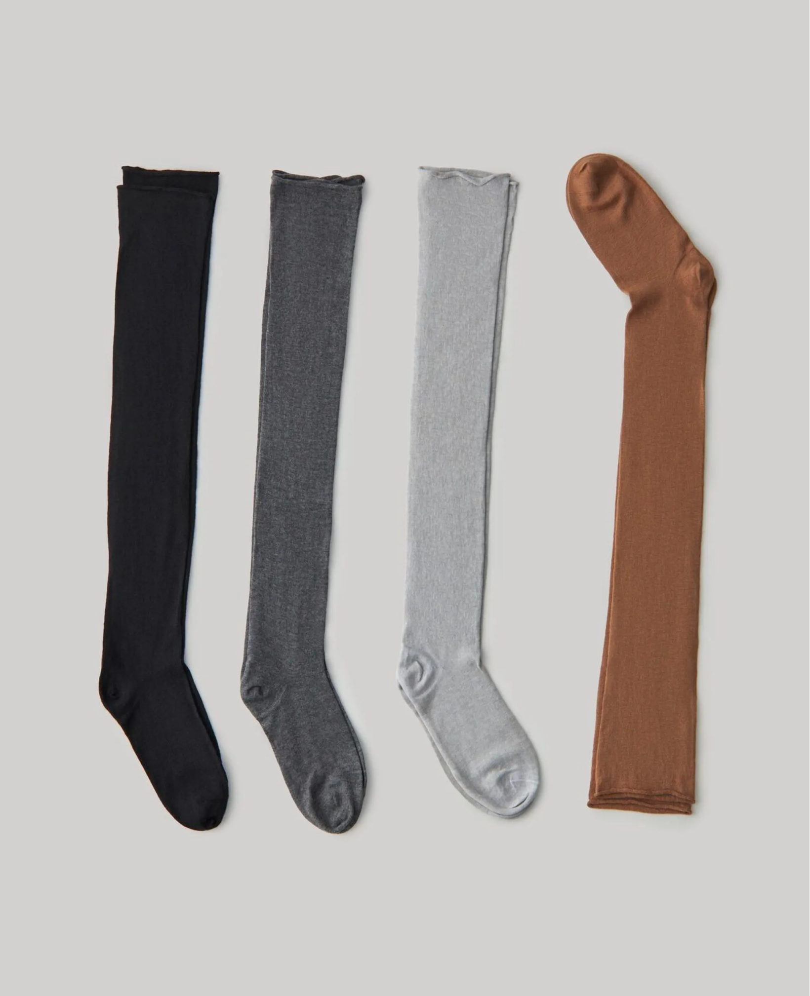 Жакет Rochas, балетки Zmeika и еще 8 фэшн-подарков к Международному женскому дню (фото 6)