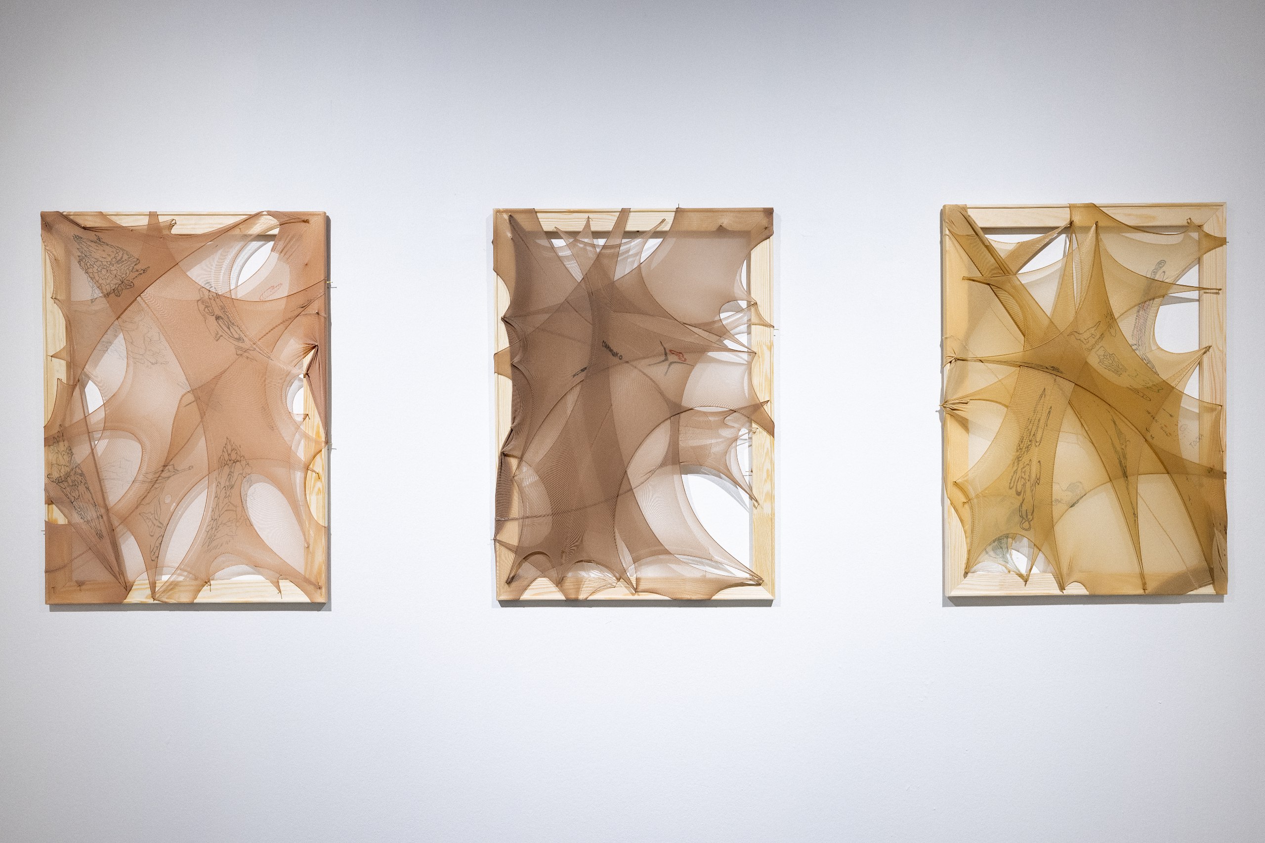 В Cube.Moscow обновилась экспозиция PA Gallery «Кабинет галериста» (фото 1)