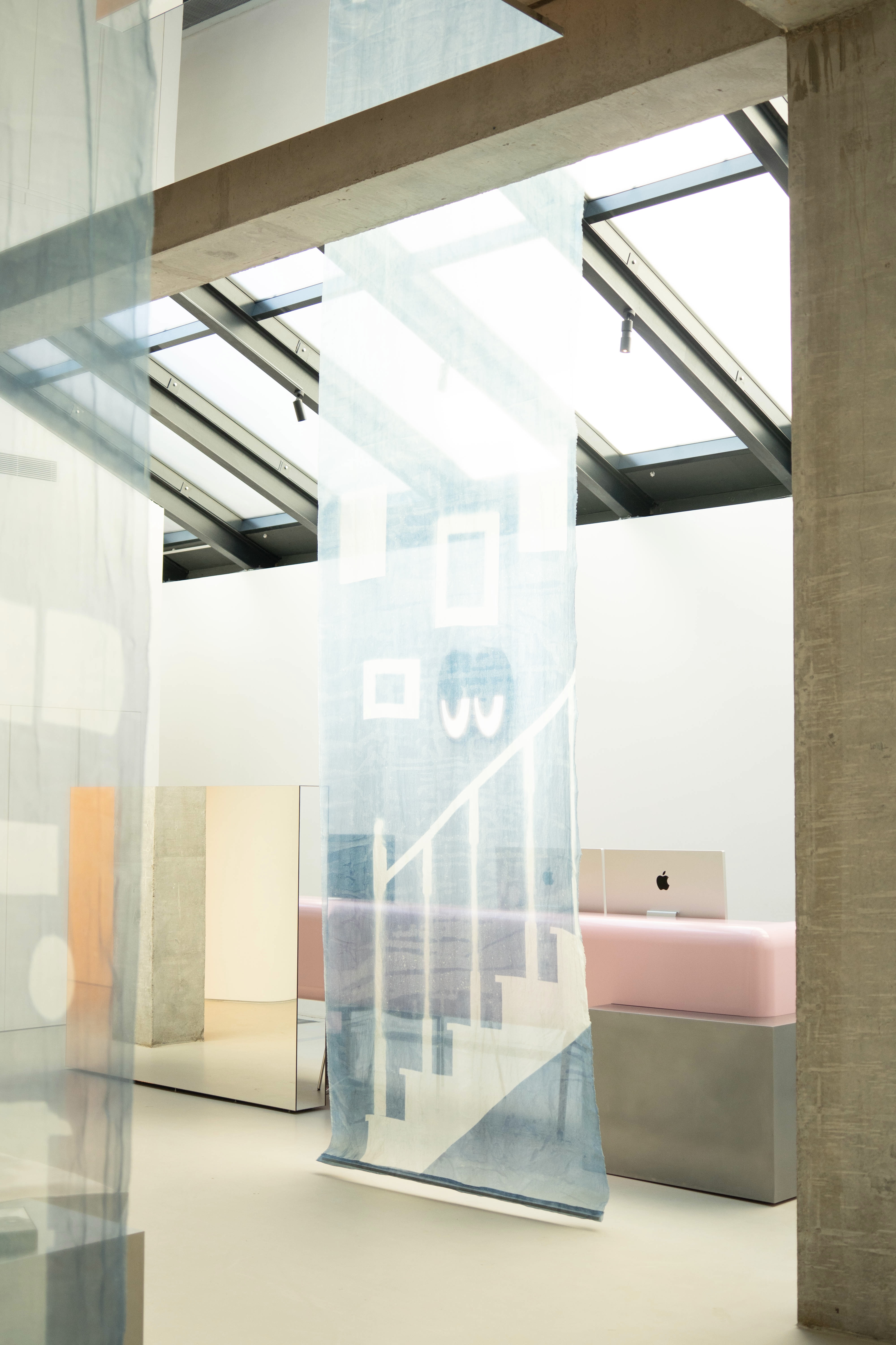 Фотоателье автопортрета UU проведет выставку Насти Литвиновой (фото 1)