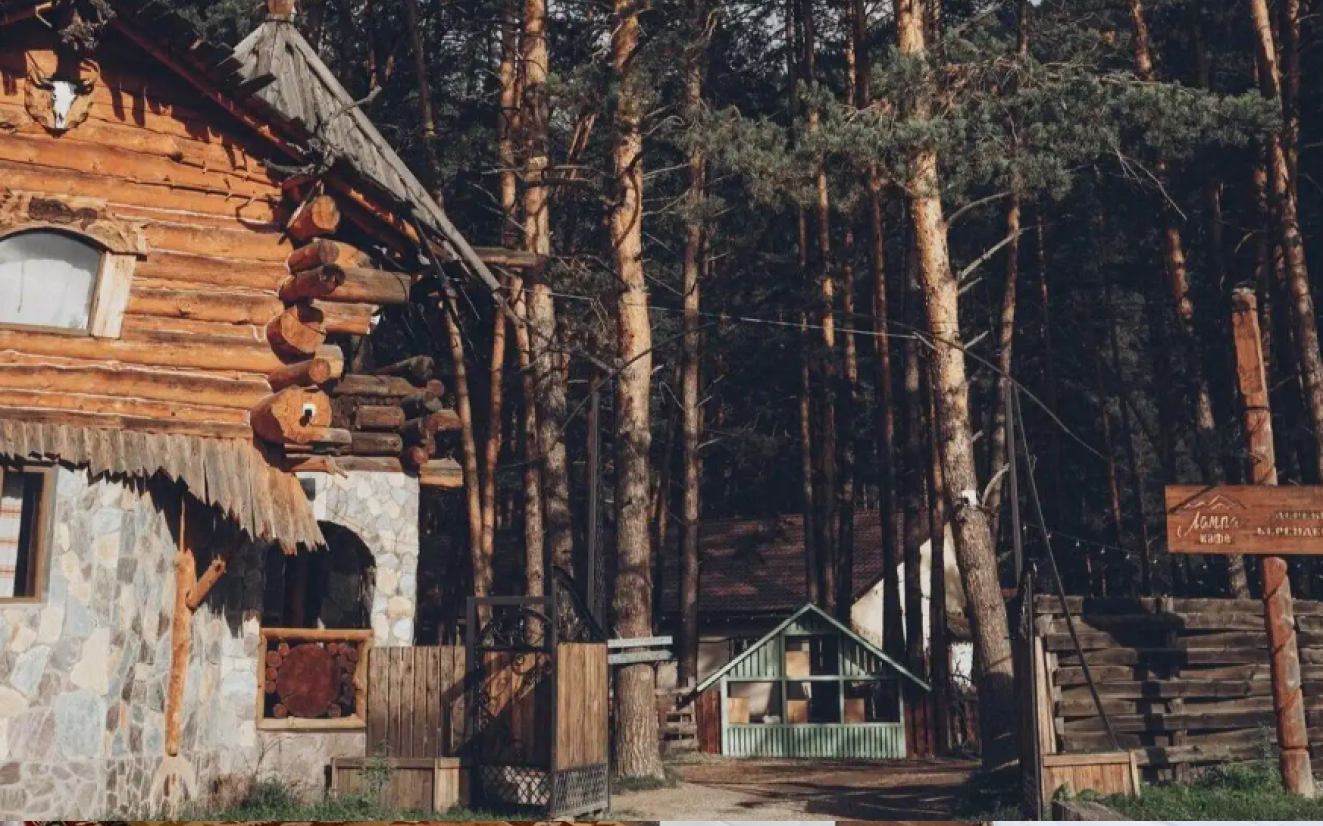 Традиционные избы и современные глэмпинги: 14 атмосферных отелей в стиле коттеджкор для майских праздников (фото 6)