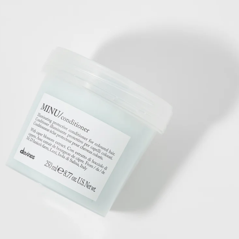 Для насыщенного оттенка: тонирующие и сохраняющие цвет средства для волос (фото 8)