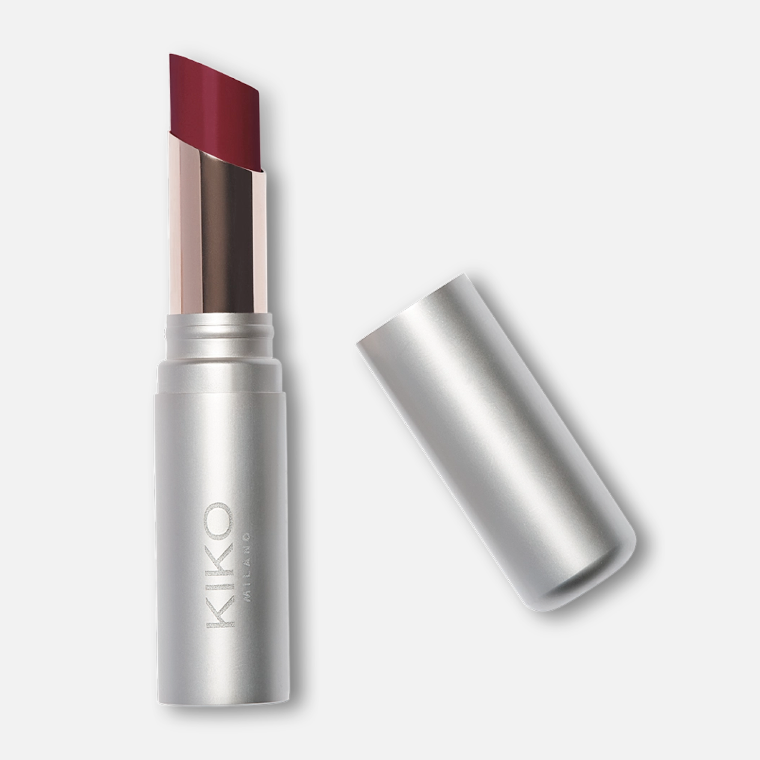 В кофейном, темно-вишневом и цвете спелой клюквы: помады, масла и блески для губ на осень 2025 (фото 3)