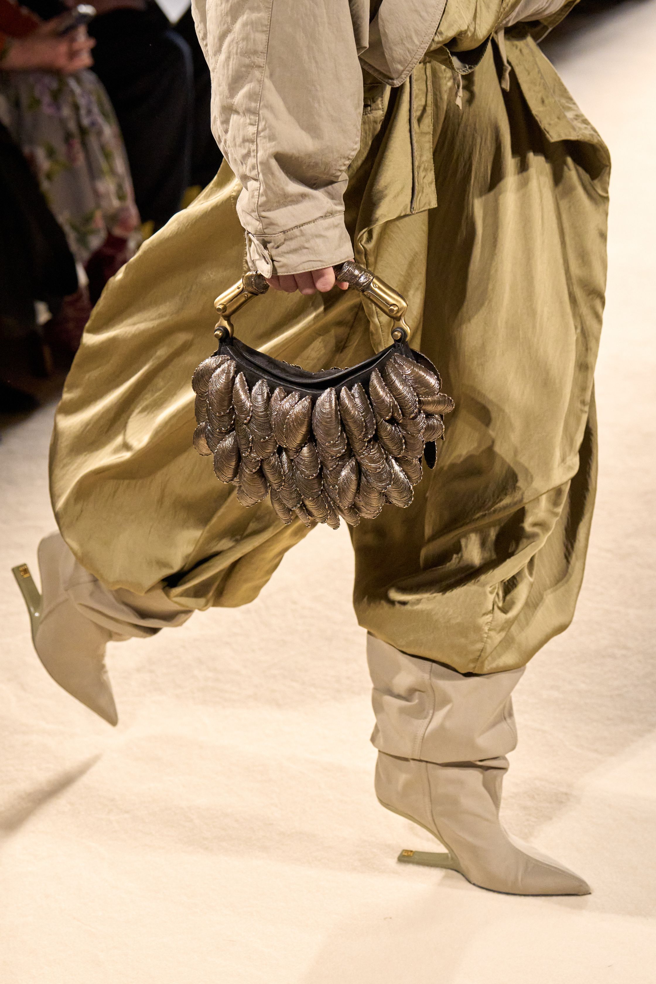 Чему нас научила Неделя моды в Париже. Главные тренды сезона весна-лето 2026 (фото 144)