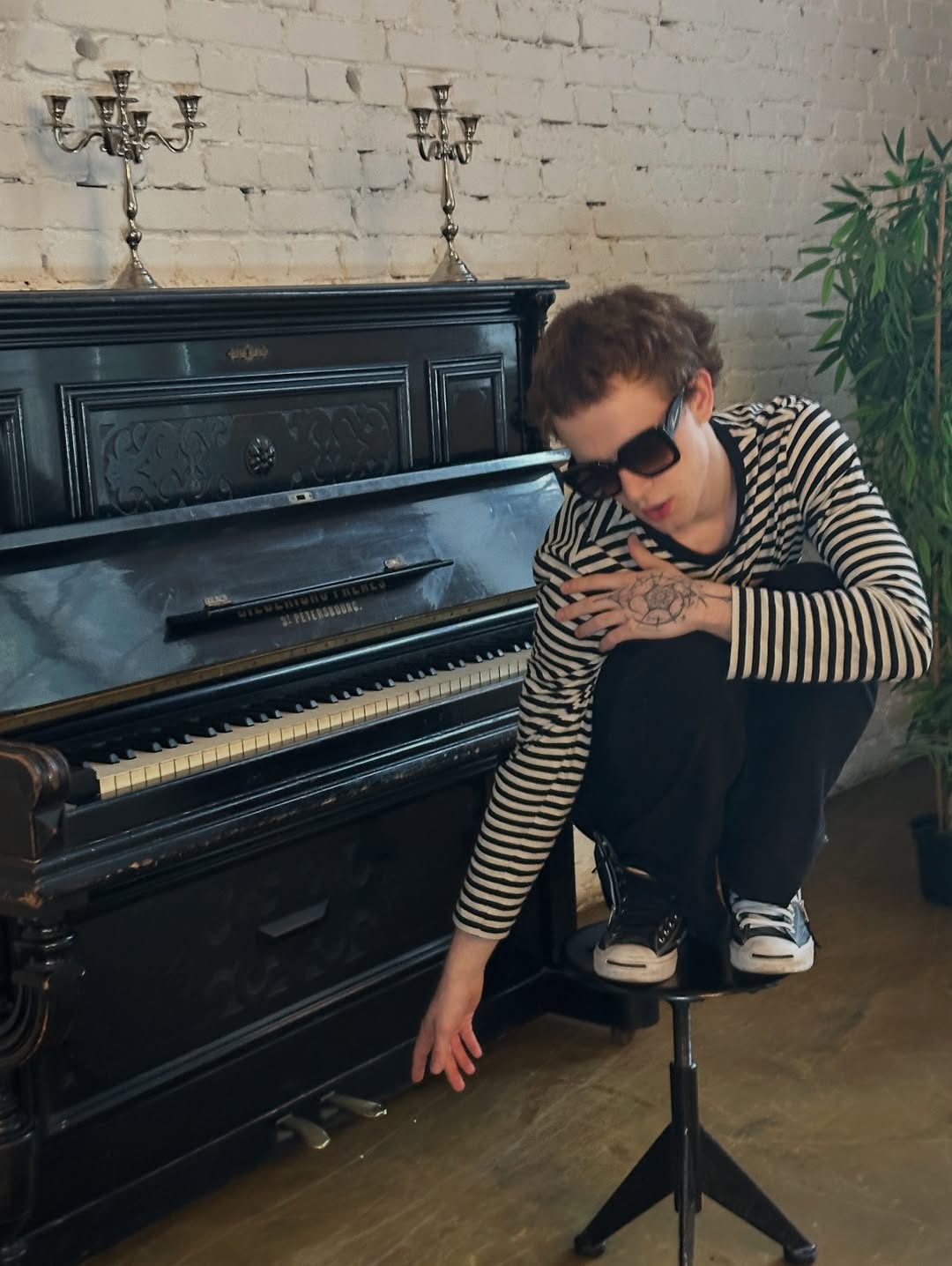 Madk1d, Passmurny и Sabu: за какими российскими артистами будущее современной музыки. Часть 2 (фото 52)