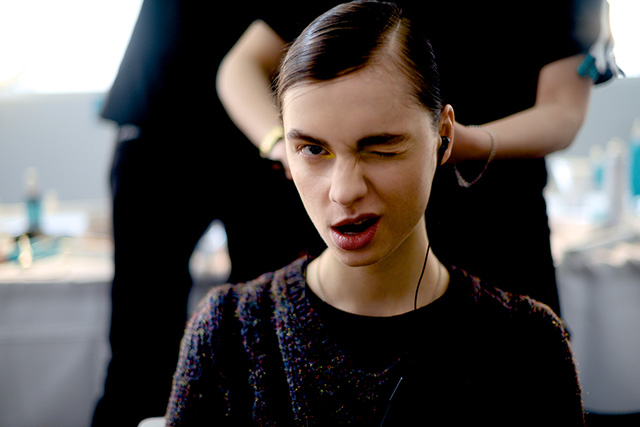 Backstage показа Delpozo, осень-зима 2015 (фото 3)