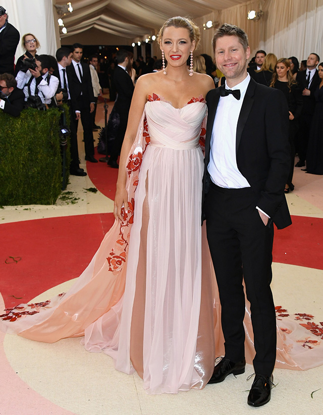 Met Gala — 2016: красная дорожка (фото 13)