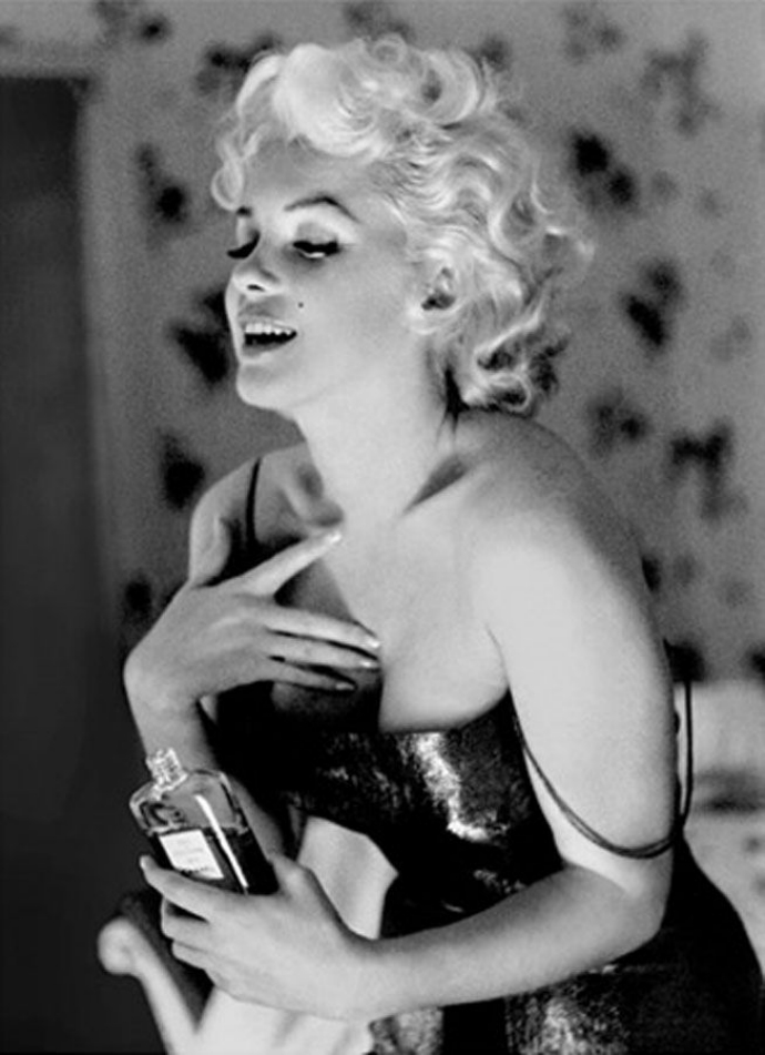 Marylin Monroe and Chanel No 5