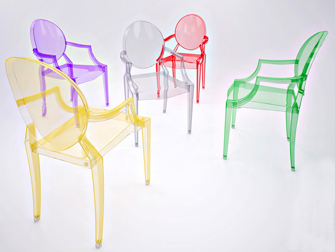 Компания Kartell – чудеса из прозрачного пластика (фото 1)