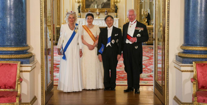 Император Японии Нарухито прибыл с официальным визитом в Великобританию