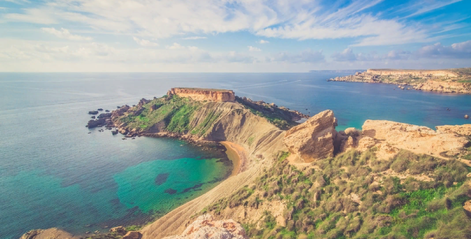 Власти Мальты будут платить 200 евро туристам
