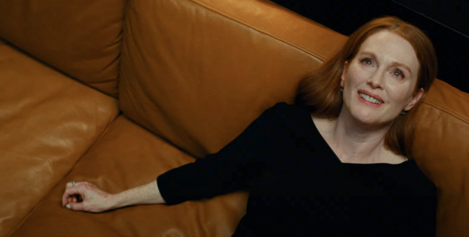 Apple TV+ опубликовал трейлер психологического триллера «Sharper» с Джулианной Мур