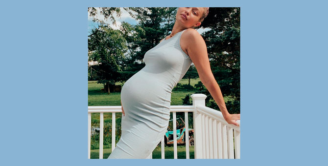 Джиджи Хадид показала фотографии периода беременности