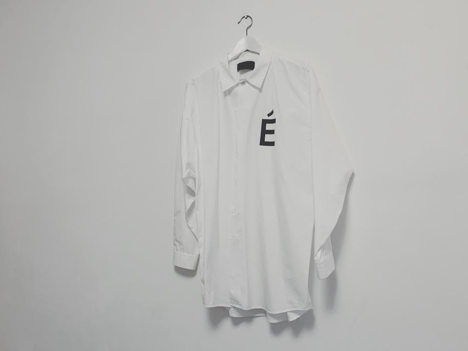 Любимая вещь: Елисей Косцов о своей нескучной белой рубашке (фото 1)