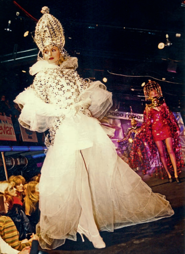 Как прошел показ Paco Rabanne в клубе «Титаник» в 1996 году. Отрывок из книги «Made in Dance» (фото 6)