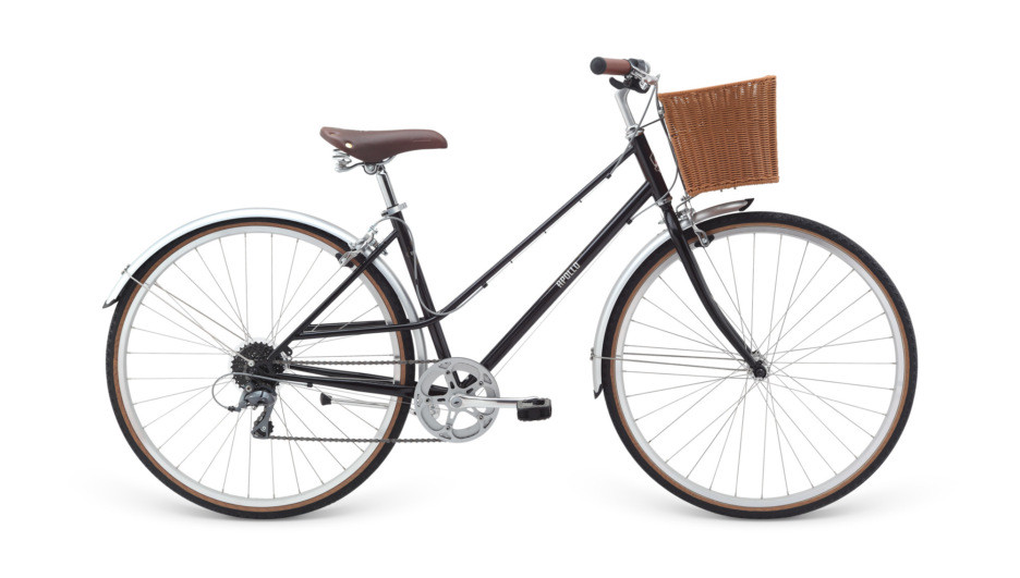 Стилисты показывают пять самых французских причесок (фото 19)