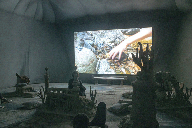 В ожидании 2020-х: Анзор Канкулов — о том, чем запомнится год Венецианской биеннале (фото 13)