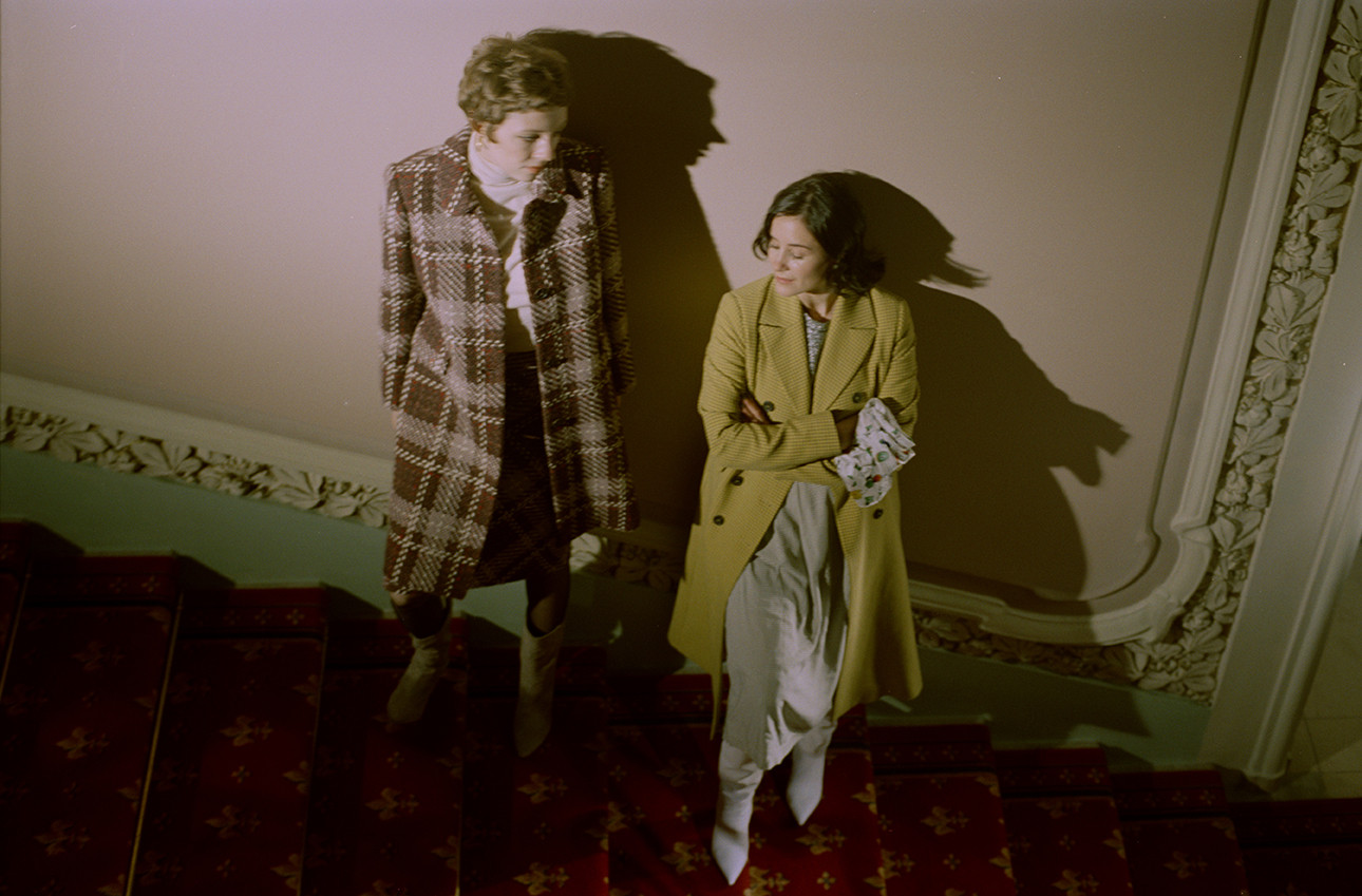 Актрисы вспоминают детство и делятся планами на Новый Год (фото 18)