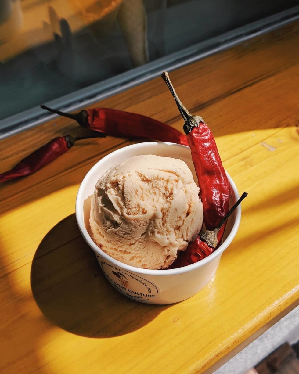 Как начать свое дело в Грузии, часть 1: магазин мороженого, гастрокластер, хостел и арт-галерея (фото 2)