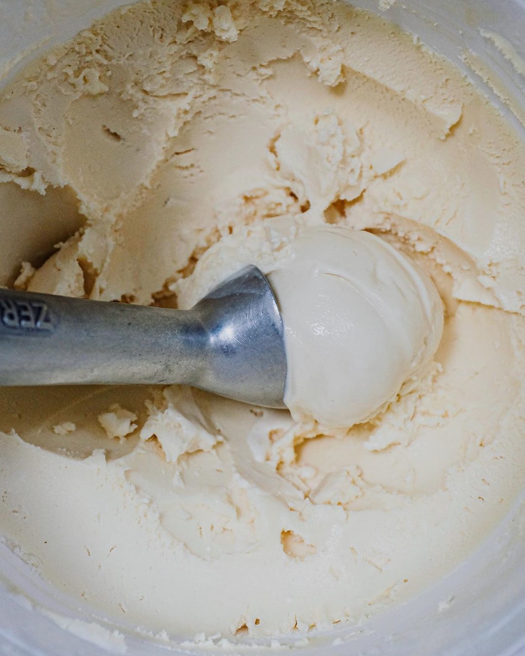 Как начать свое дело в Грузии, часть 1: магазин мороженого, гастрокластер, хостел и арт-галерея (фото 5)