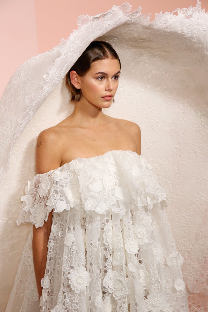 Кутюрный апсайклинг и прощальное шоу Жан-Поля Готье: чем запомнилась Неделя высокой моды весна-лето 2020 (фото 7)