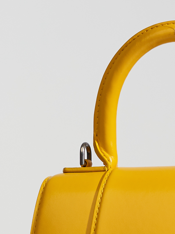 Меняем на любой из этих подарков все мимозы мира — специальная съемка BURO. и ЦУМа (фото 10)