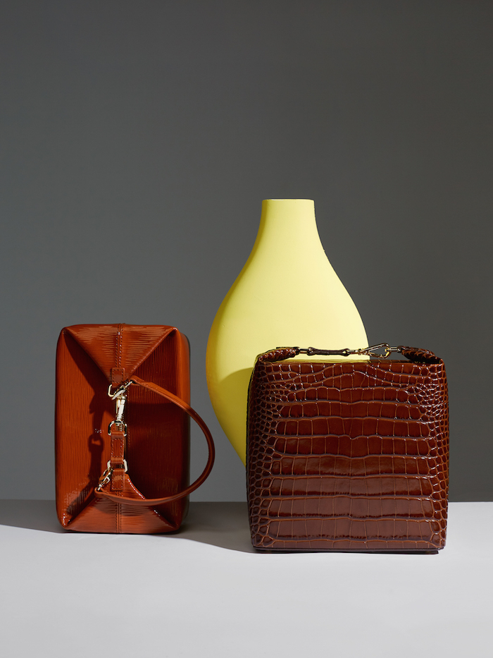 Меняем на любой из этих подарков все мимозы мира — специальная съемка BURO. и ЦУМа (фото 22)