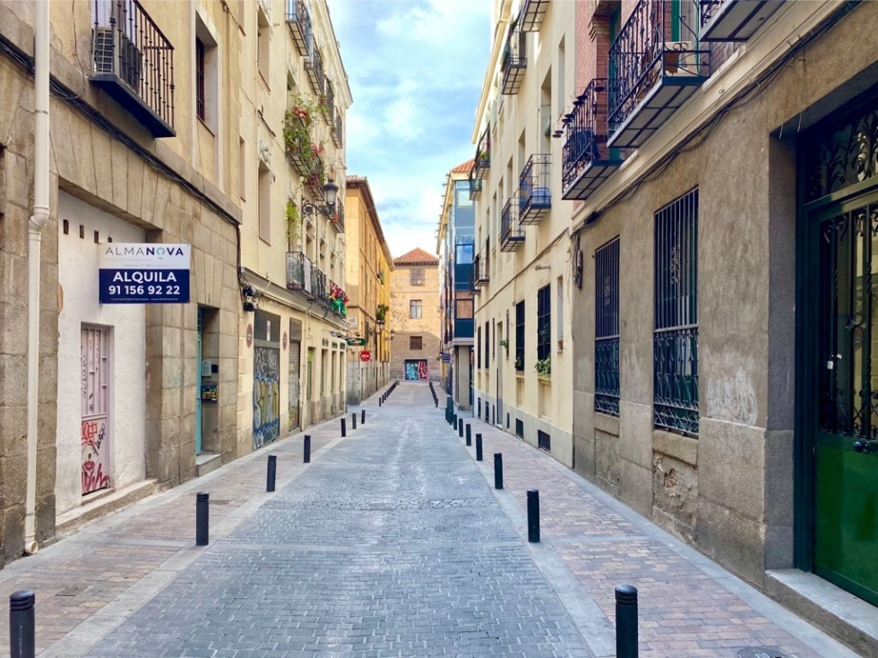 Коронавирус в Испании: самый жесткий карантин в Европе и первые послабления в начале мая (фото 2)