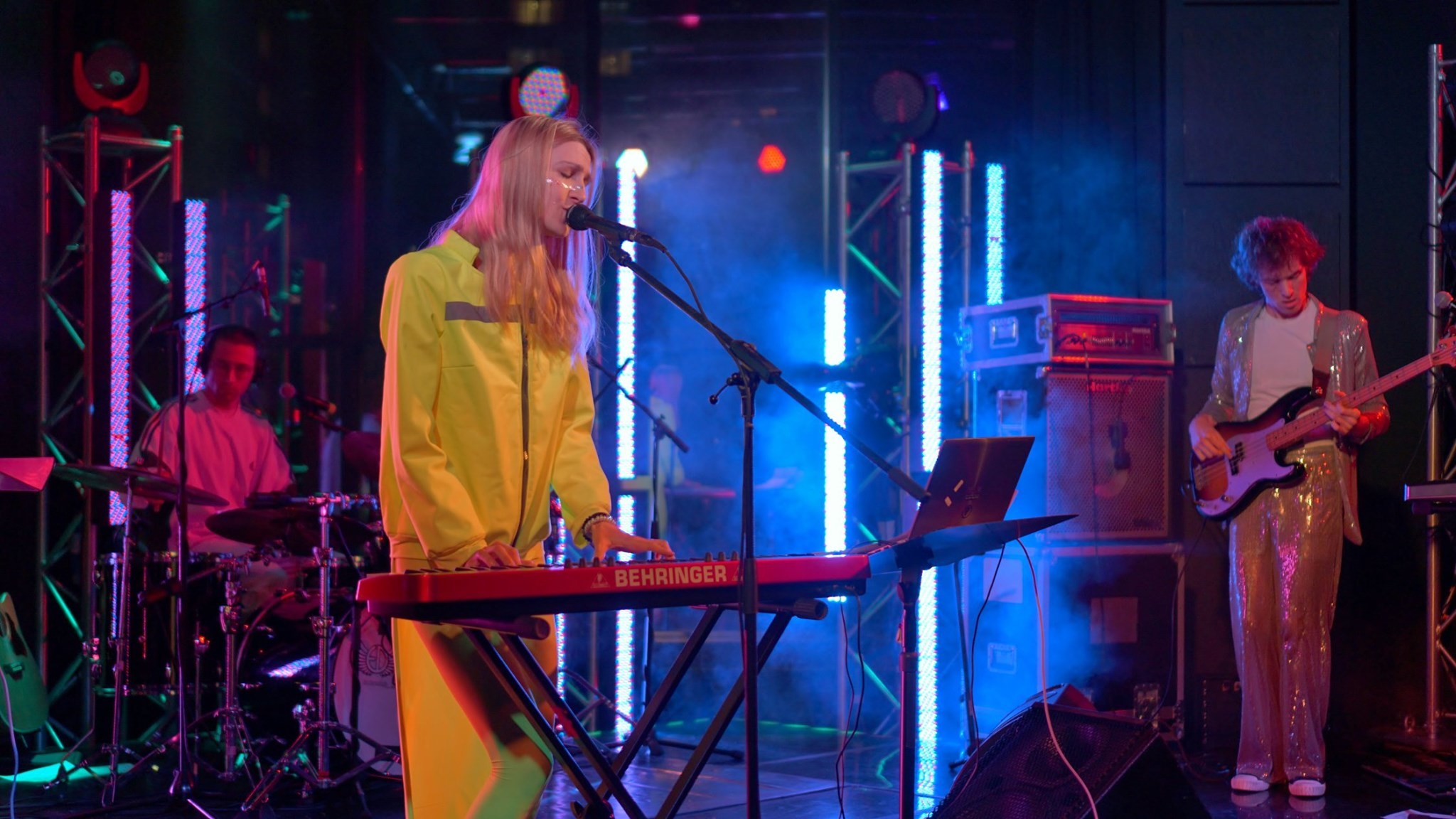 Вместе — лучше: чем помочь любимым музыкальным группам во время пандемии (фото 14)