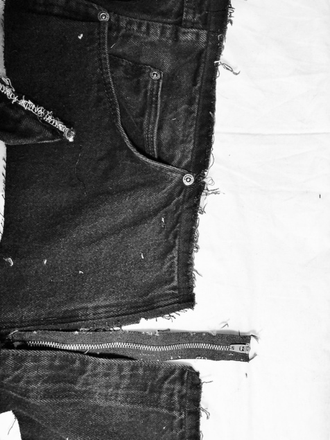 Сделай сам: превращаем старые джинсы во вместительную сумку (фото 6)