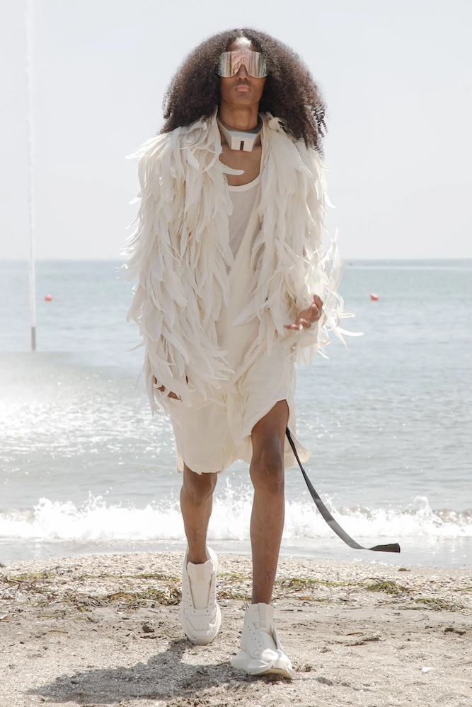 Что вы могли пропустить на Неделе моды в Париже весна-лето 2022. Hermès, Dries van Noten и другие прекрасные коллекции (фото 14)