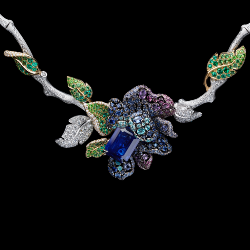 Голограмма, мечты о рае и любимые цветы Диора — в новых коллекциях высокого современного искусства (фото 6)