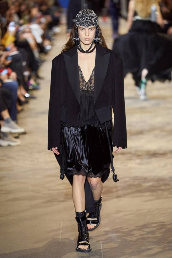 Всем выйти из сумрака. Почему готический стиль снова с нами (фото 2)