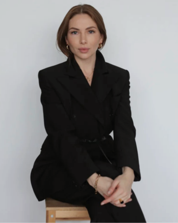 Женщины-предпринимательницы рассказывают о любимых костюмах — для встреч с инвесторами и просто для души (фото 14)