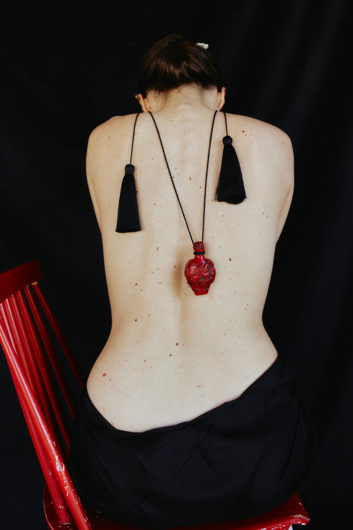 Новое имя. Apotropey — амулеты и кулоны с (не)сакральным смыслом (фото 12)