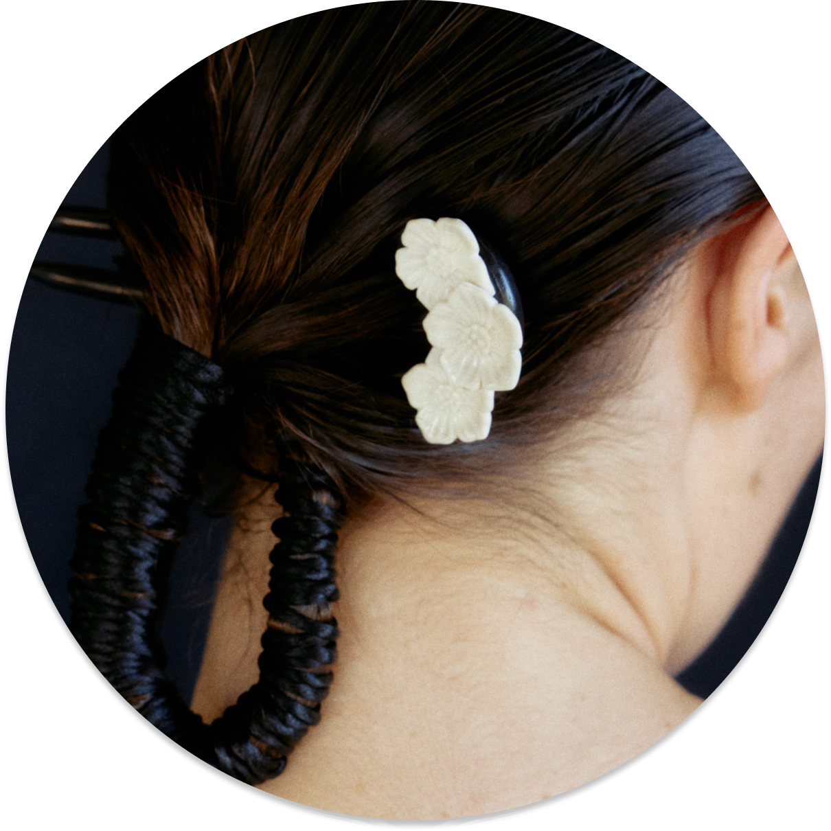 Новое имя. Apotropey — амулеты и кулоны с (не)сакральным смыслом (фото 14)