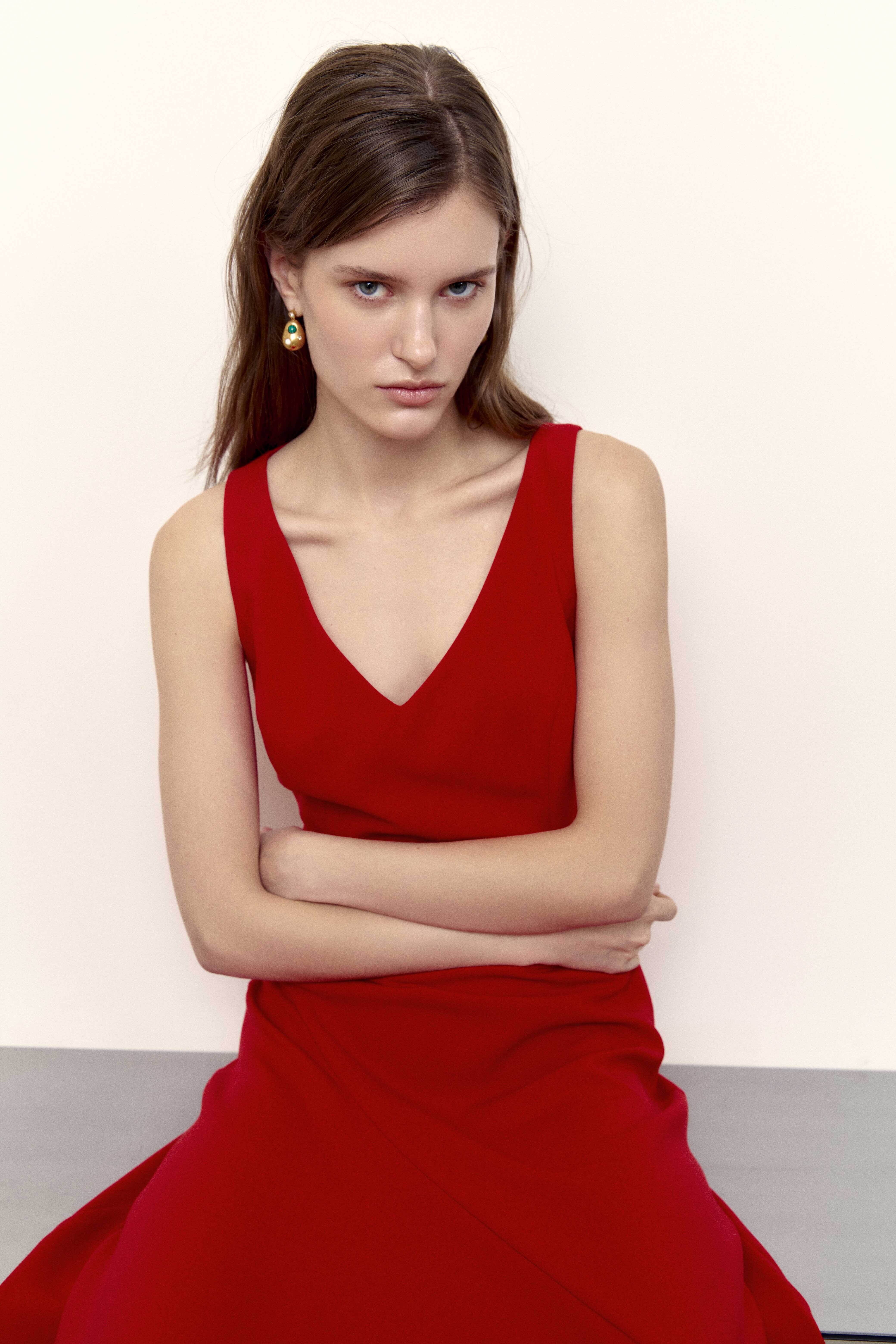 Новое имя. Novembre — одежда про итальянскую интеллектуальность, цвет и праздник (фото 3)