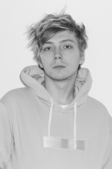 «Не заискивать и не сюсюкать»: Александр Горчилин и группа «Край» — о работе с детством и «Выкса-фестивале» (фото 1)