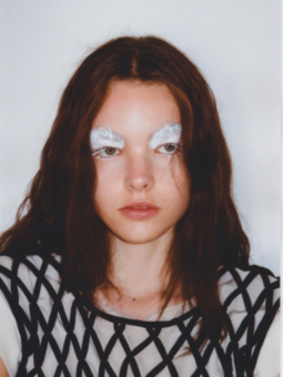 Beauty by: 6 российских визажистов, которые стоят за классными съемками локальных (и не только) брендов (фото 19)