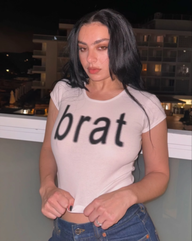 Brat Girl Summer: собираем луки в стиле Charli XCX (фото 23)