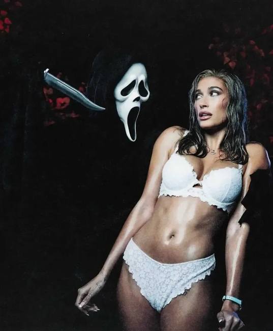 Барби Кайли Дженнер и принцесса Кайл Маклоклен: образы звезд на Хэллоуин с 2000 по 2025 год (фото 72)